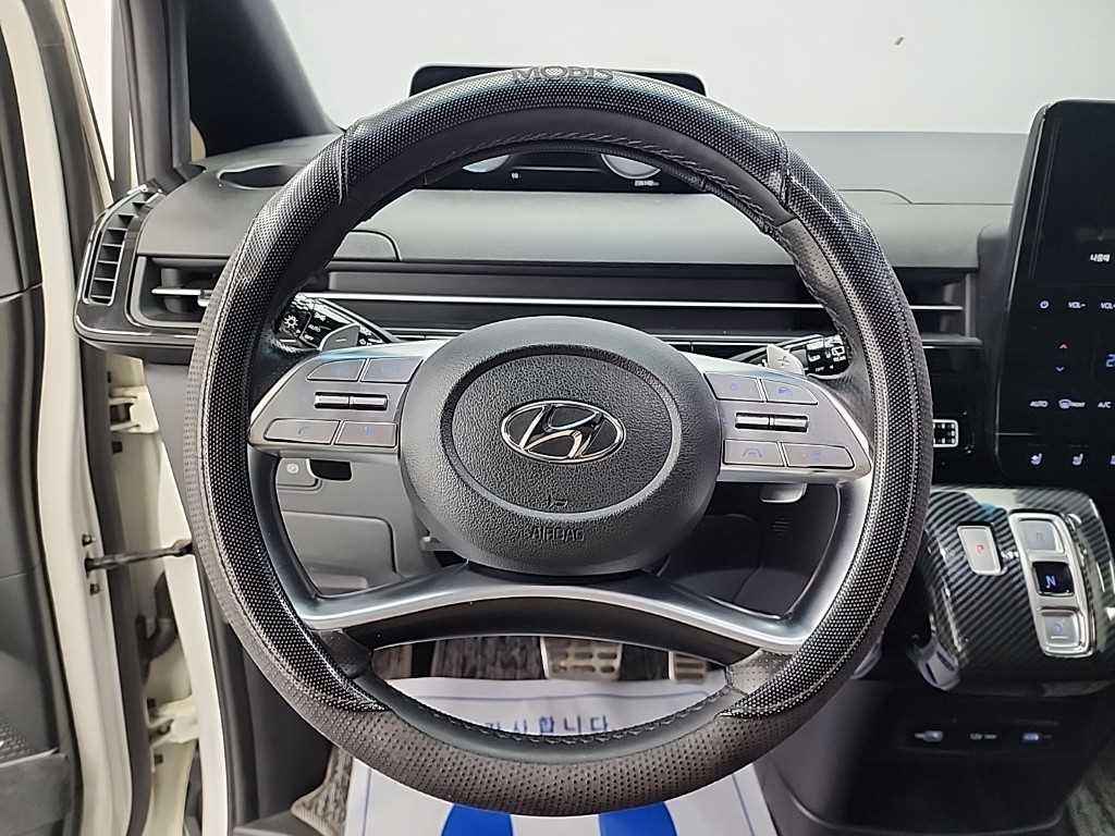 HYUNDAI Staria - Vista 9