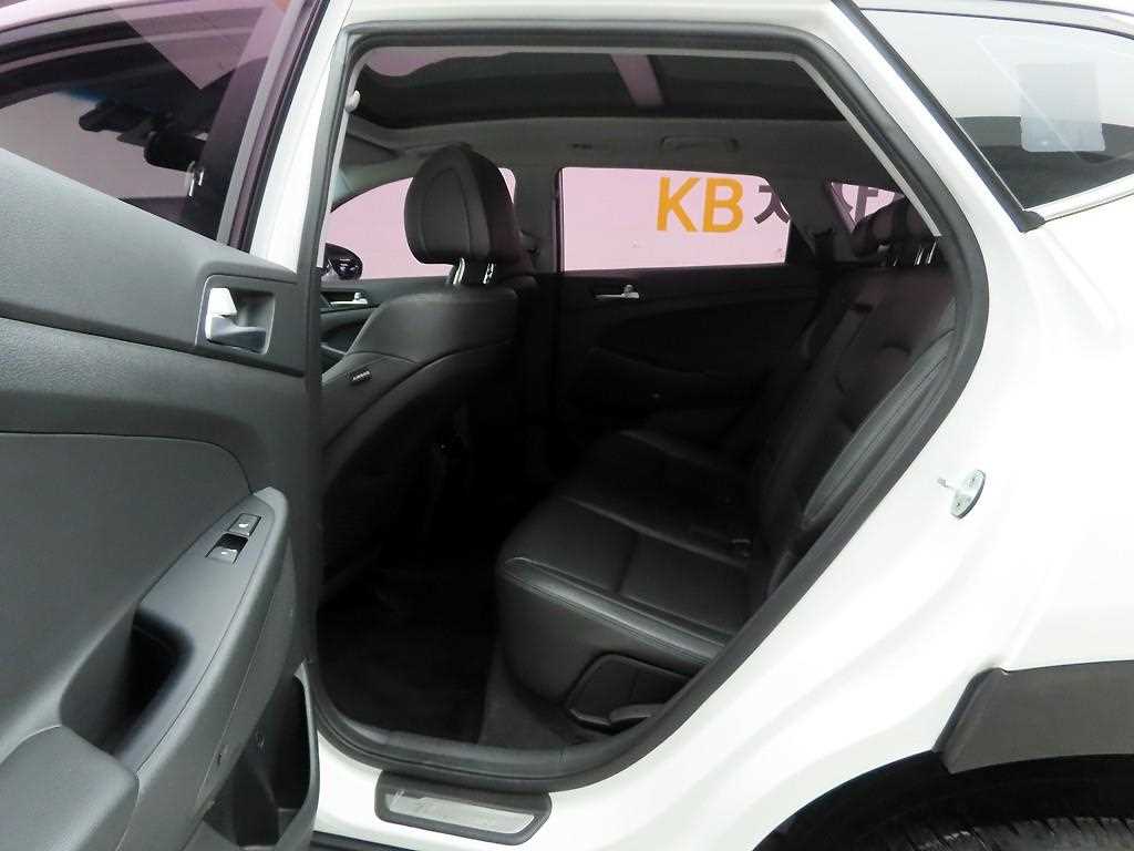 HYUNDAI Tucson 2017 Blanco - Importación desde Corea - HF Imports Iquique - Foto 13