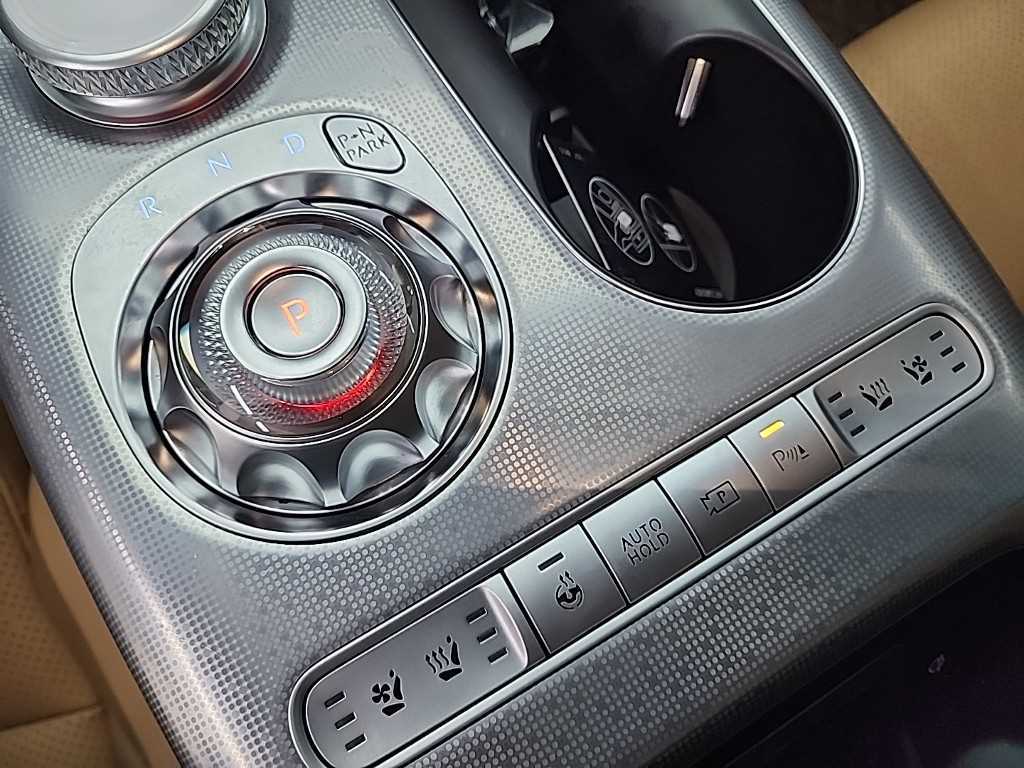 Genesis GV60 - Vista 8