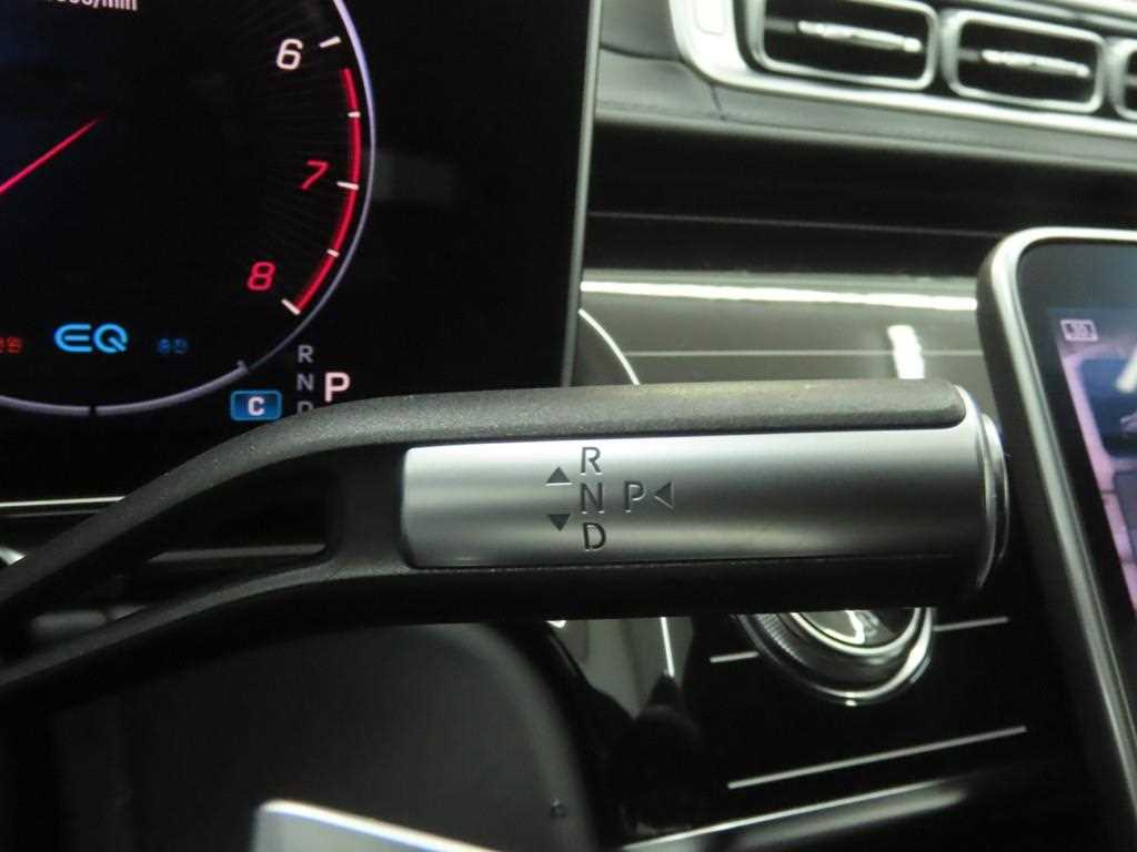 Mercedes Benz S Class - Vista 12