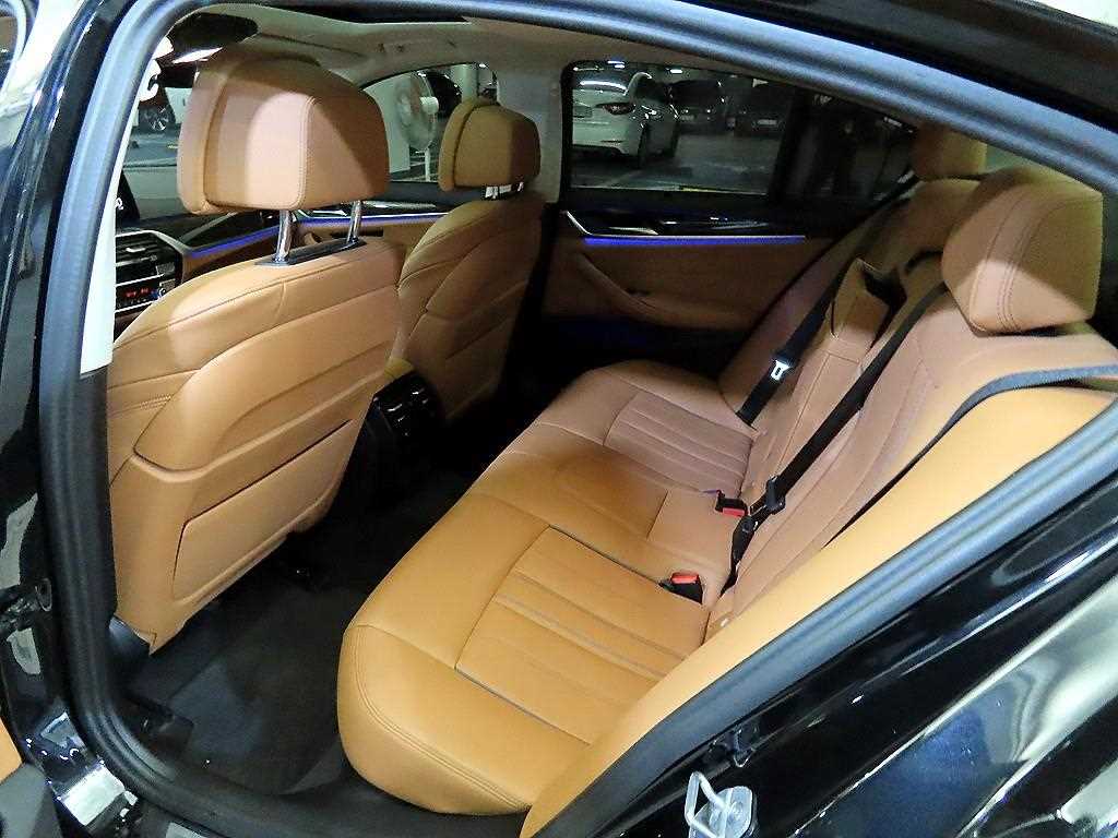BMW 5 Series - Vista 7