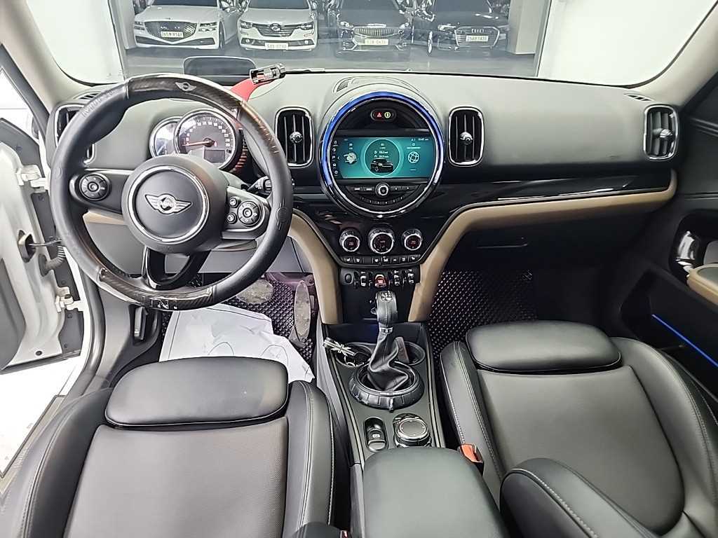 Mini Countryman - Vista 7