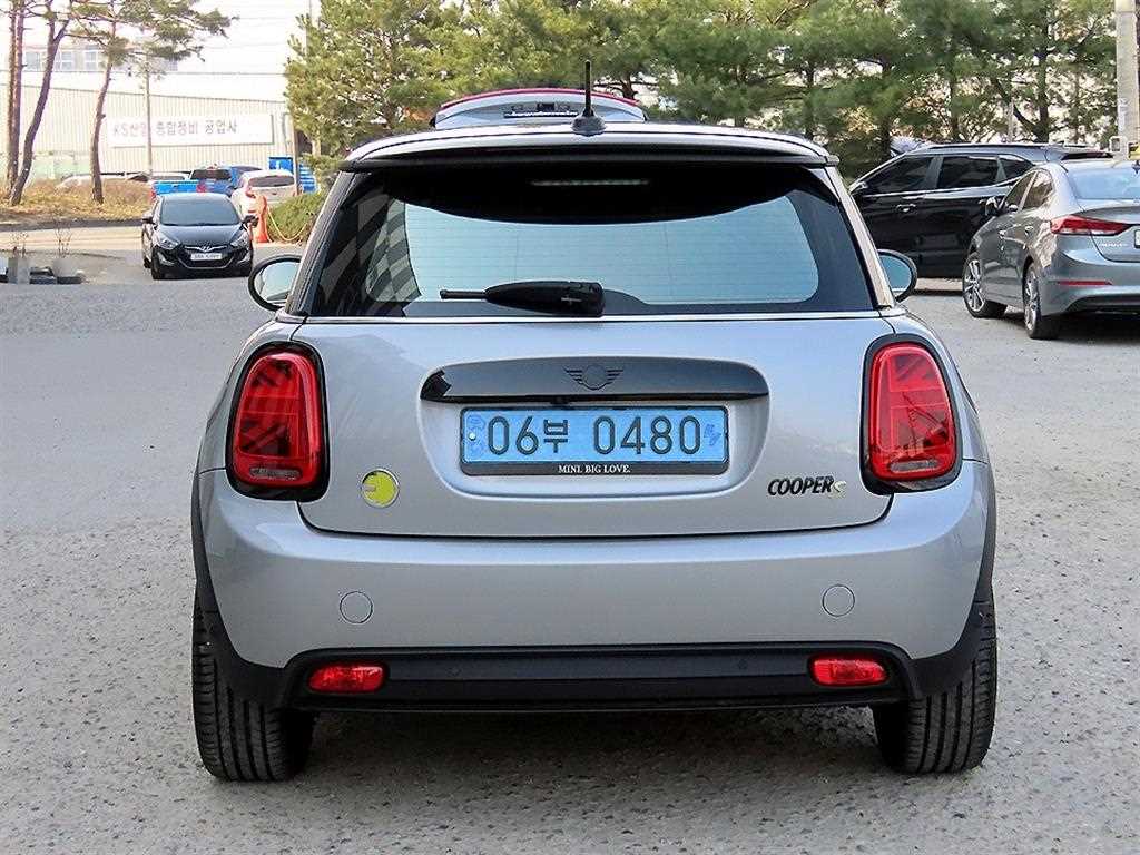 Mini Cooper Electric - Vista 4