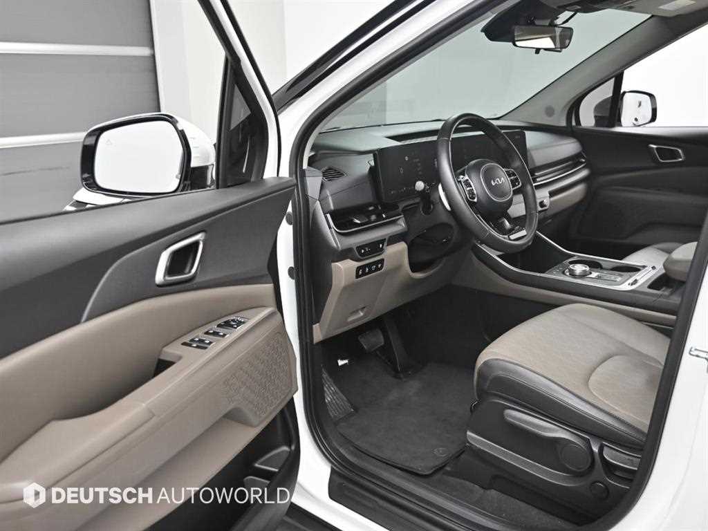 KIA Carnival - Vista 11