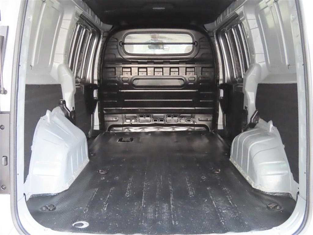 HYUNDAI Staria - Vista 5