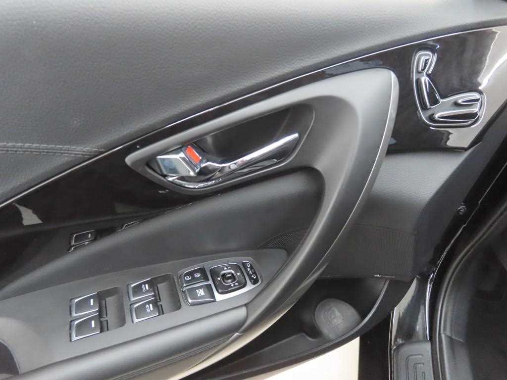 HYUNDAI Grandeur - Vista 9