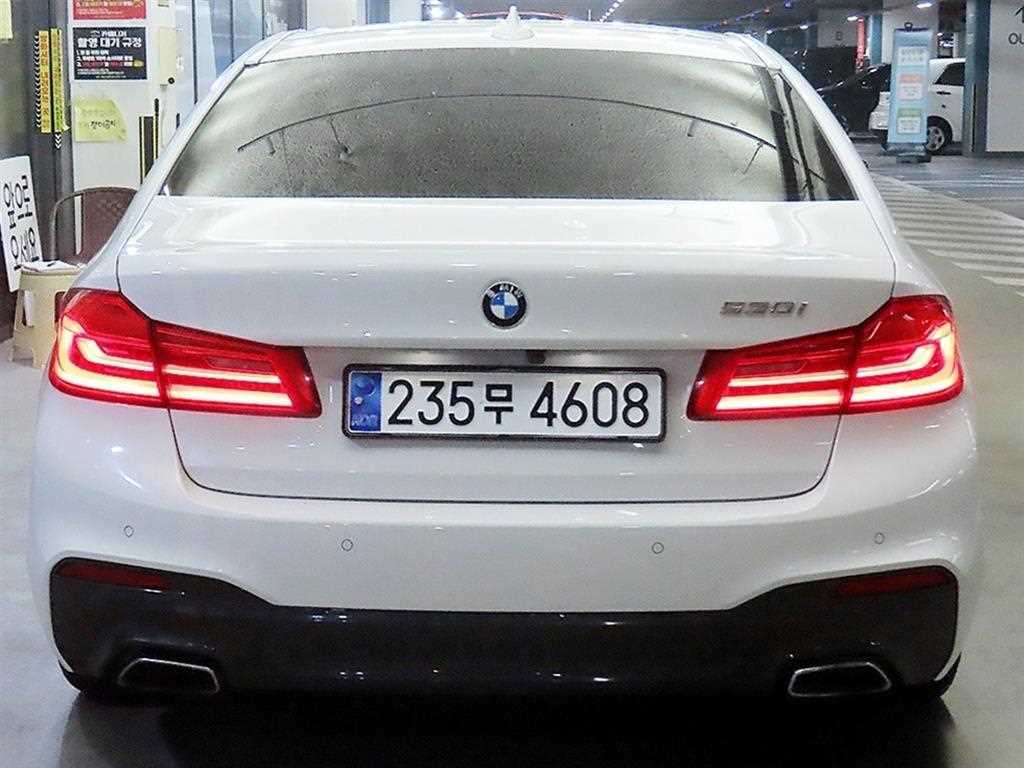 BMW 5 Series - Vista 5