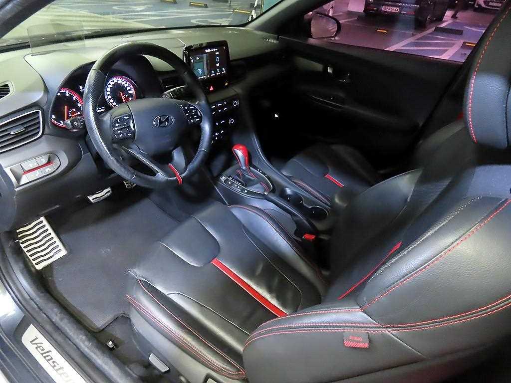 HYUNDAI Veloster - Vista 10