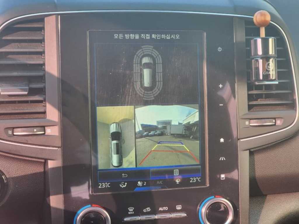 SAMSUNG QM6 - Vista 10