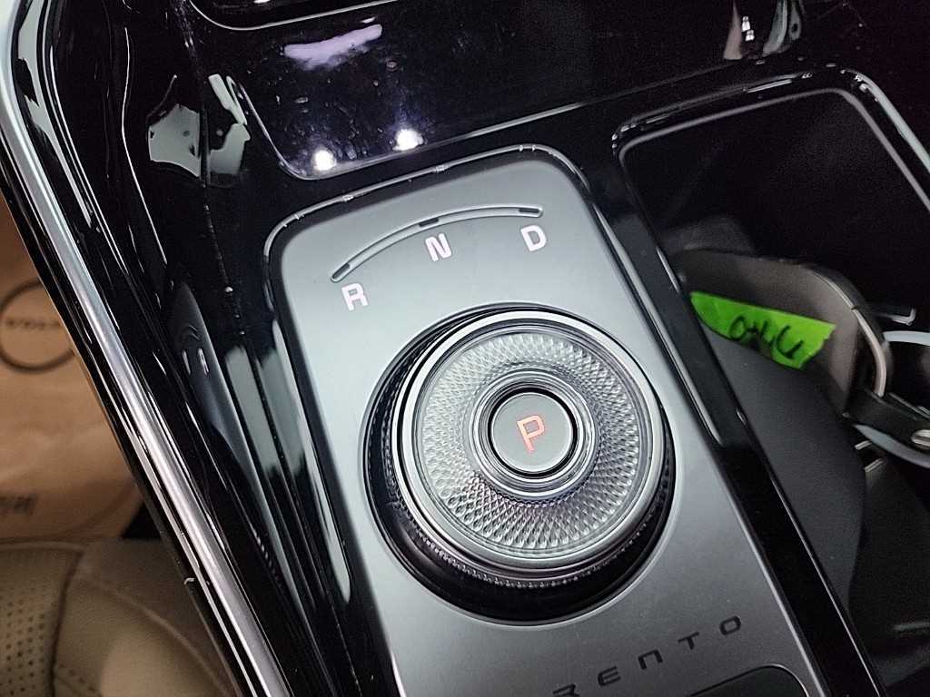 KIA Sorento - Vista 8