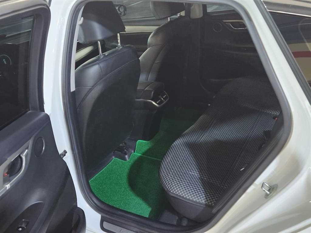 HYUNDAI Grandeur - Vista 8