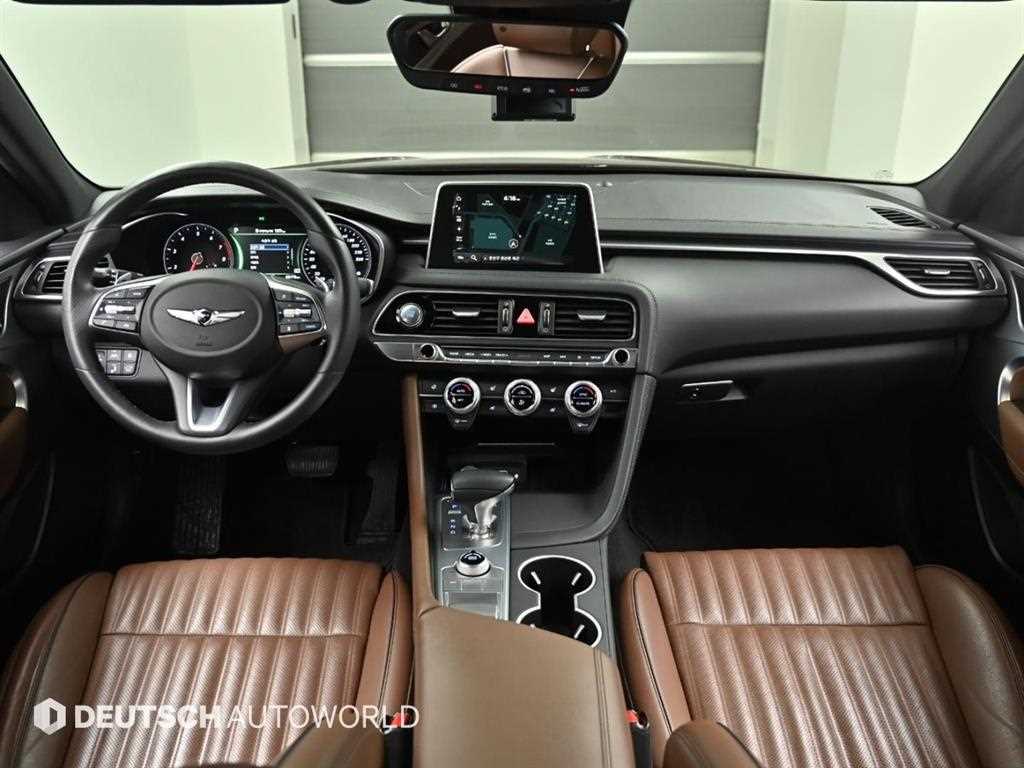 Genesis G70 - Vista 5