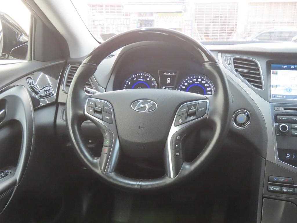 HYUNDAI Grandeur 2017 - Importación desde Corea - HF Imports Iquique - Foto 17