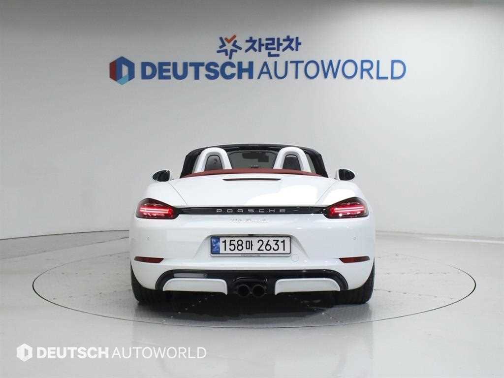 Porsche 718 - Vista 5