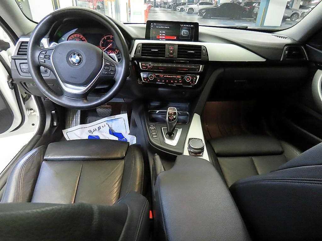 BMW 4 Series - Vista 10