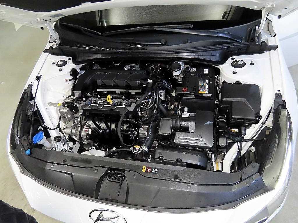 HYUNDAI Avante 2022 Blanco - Importación desde Corea - HF Imports Iquique - Foto 18