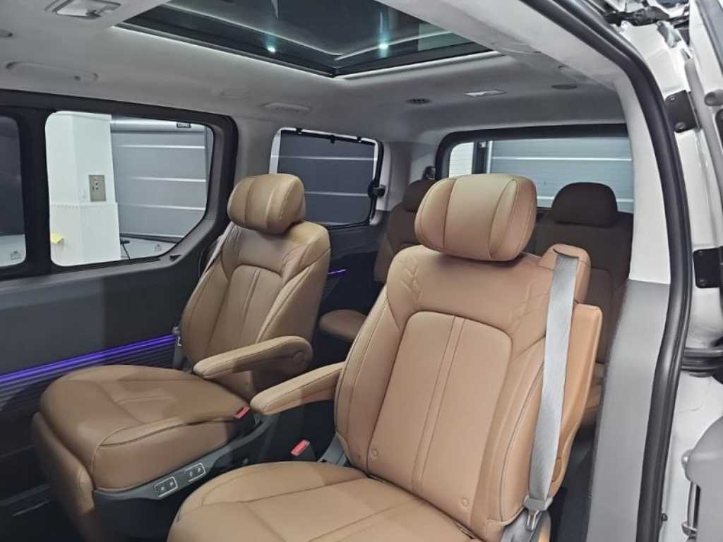 HYUNDAI Staria 2025 Blanco - Importación desde Corea - HF Imports Iquique - Foto 16