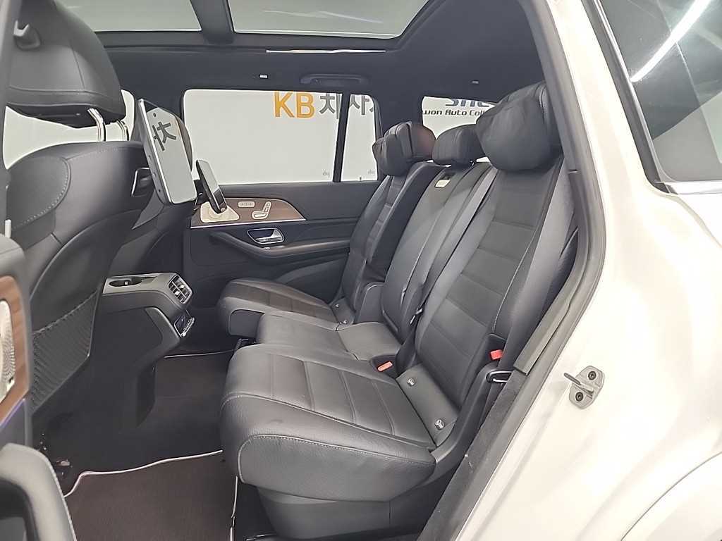 Mercedes Benz GLS Class - Vista 12