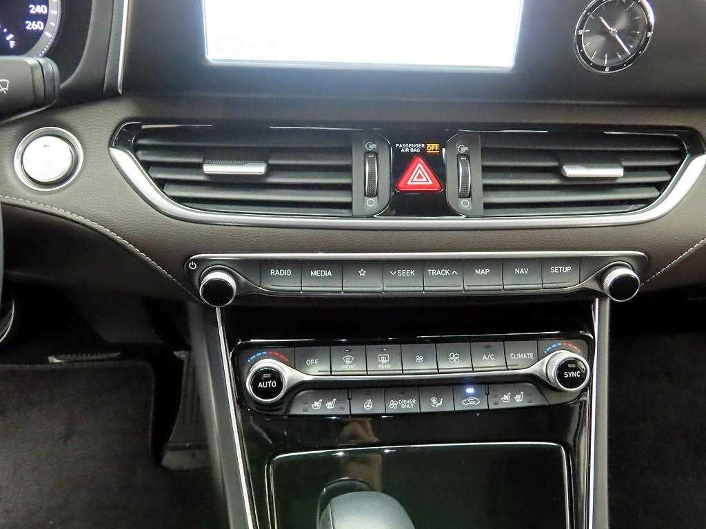 HYUNDAI Grandeur - Vista 9