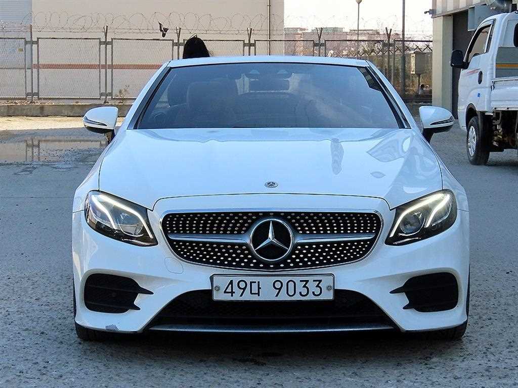 Mercedes Benz E class - Vista 5