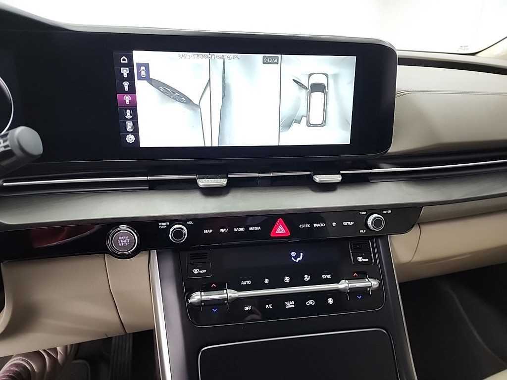 KIA Carnival - Vista 10