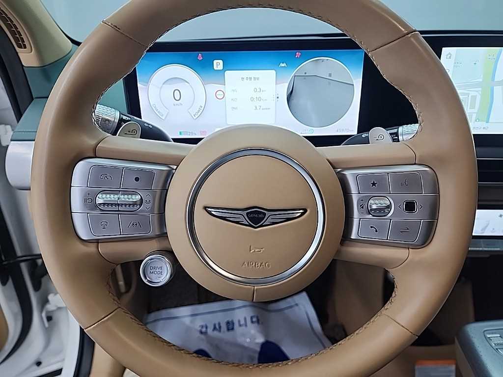 Genesis GV60 - Vista 9