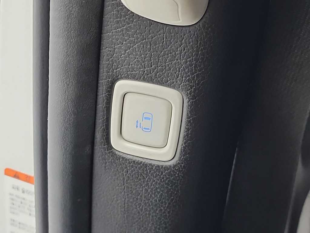 HYUNDAI Staria 2022 Blanco - Importación desde Corea - HF Imports Iquique - Foto 16