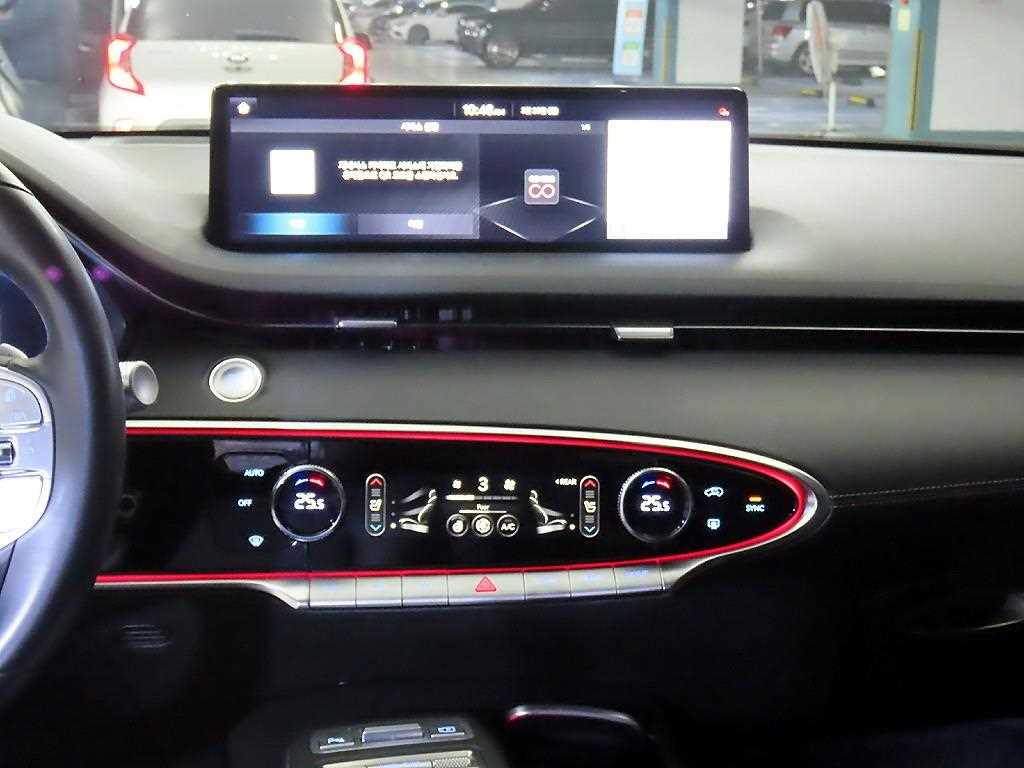 Genesis GV70 - Vista 11