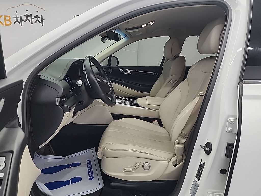 Genesis GV80 - Vista 11