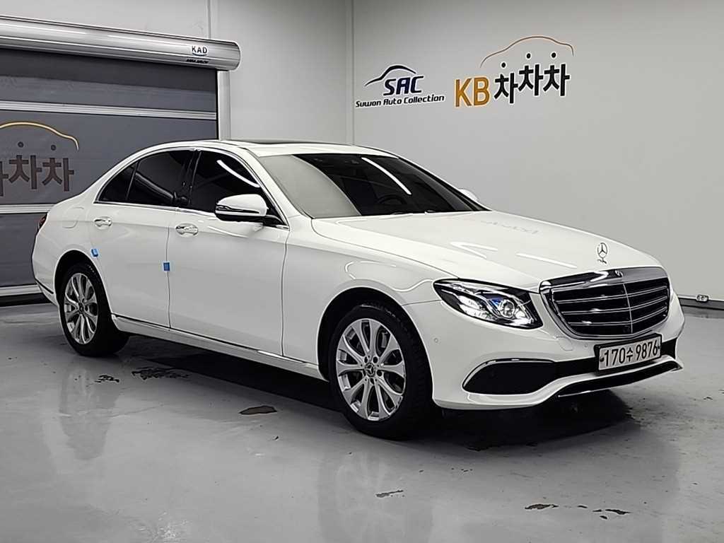 Mercedes Benz E class - Vista 4