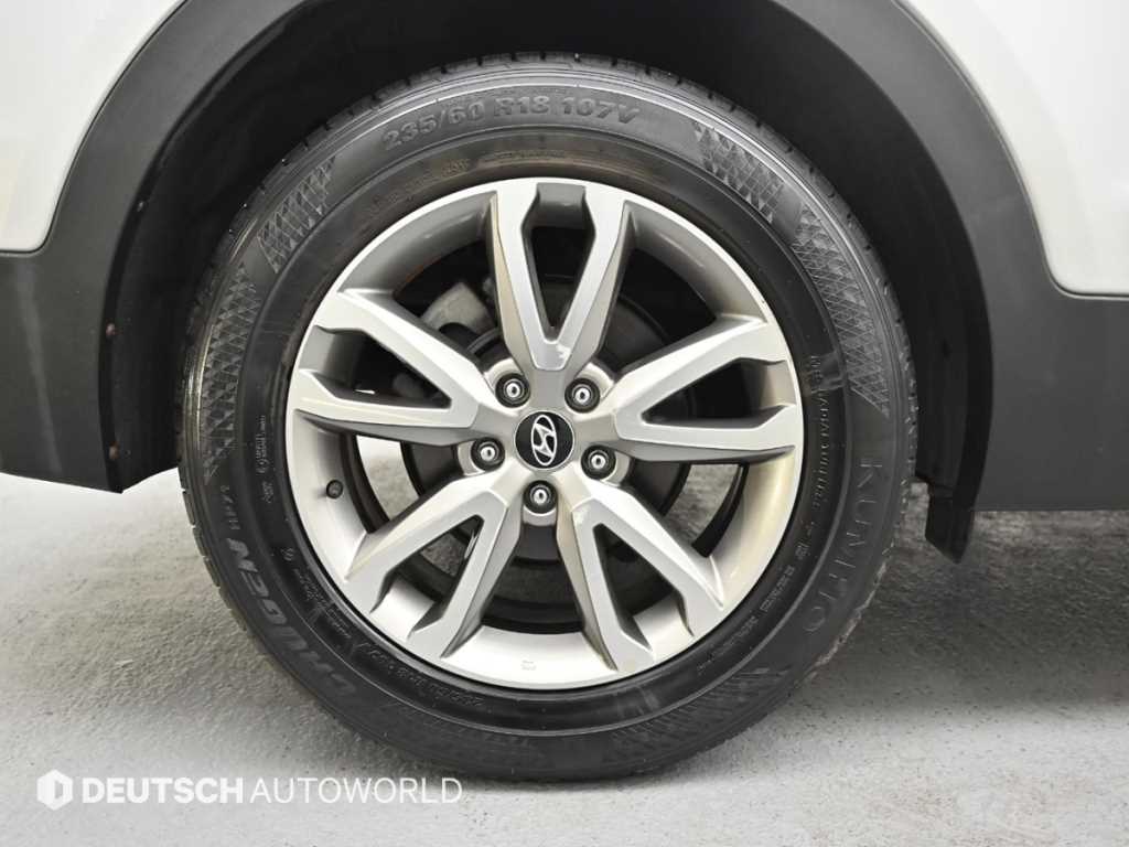 HYUNDAI Santa Fe - Vista 5