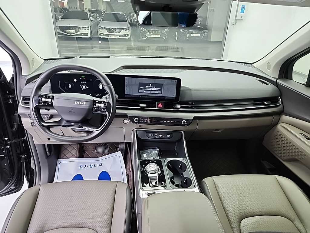 KIA Carnival - Vista 7