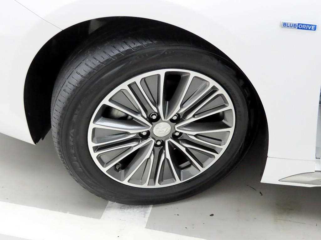 HYUNDAI Grandeur 2018 Blanco - Importación desde Corea - HF Imports Iquique - Foto 19