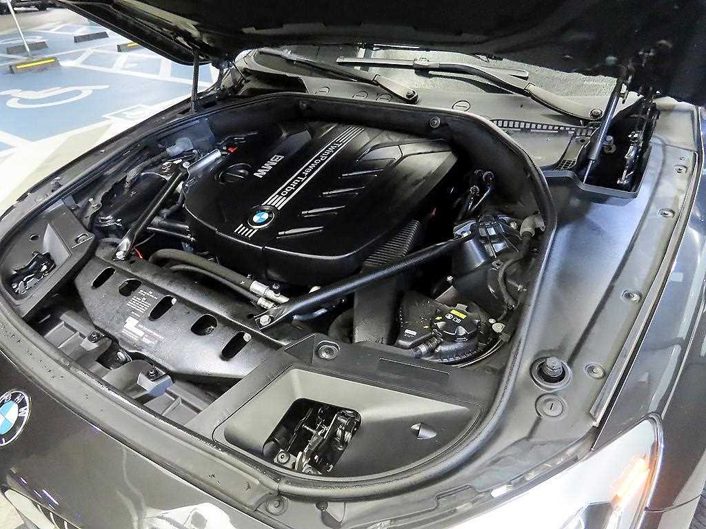 BMW Gran Turismo 2017 Negro - Importación desde Corea - HF Imports Iquique - Foto 19