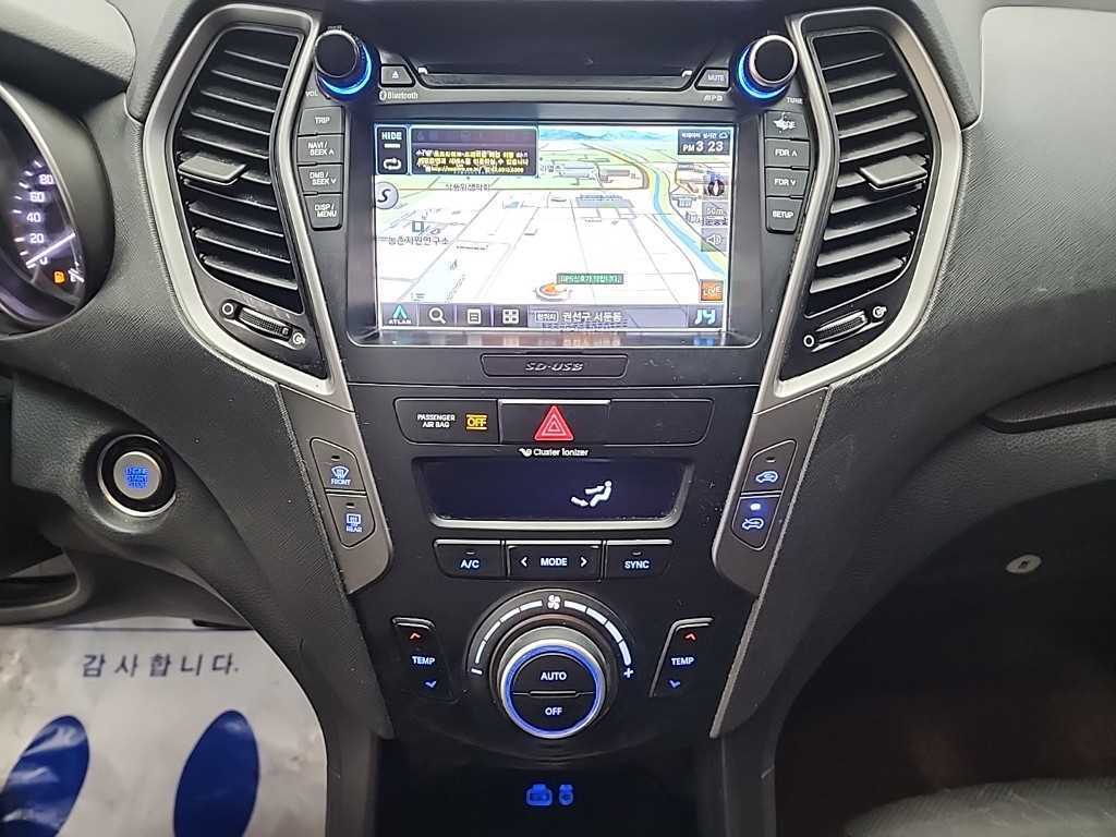 HYUNDAI Santa Fe - Vista 10