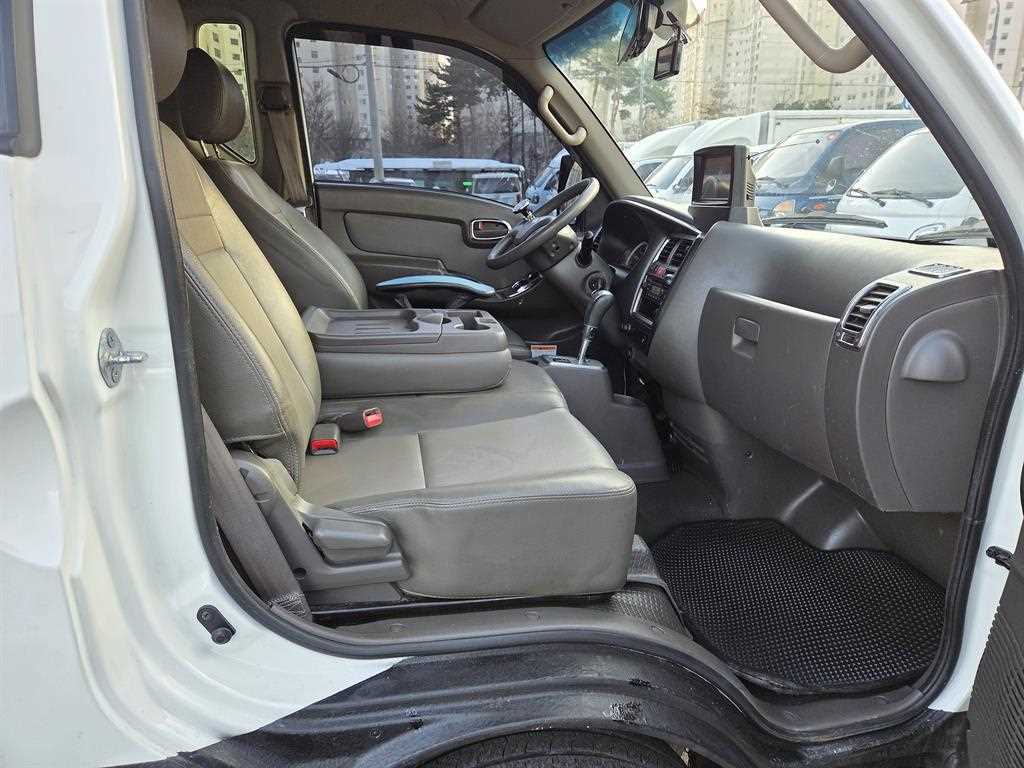 Small Truck (Completed) a live fish car 2016 Blanco - Importación desde Corea - HF Imports Iquique - Foto 18