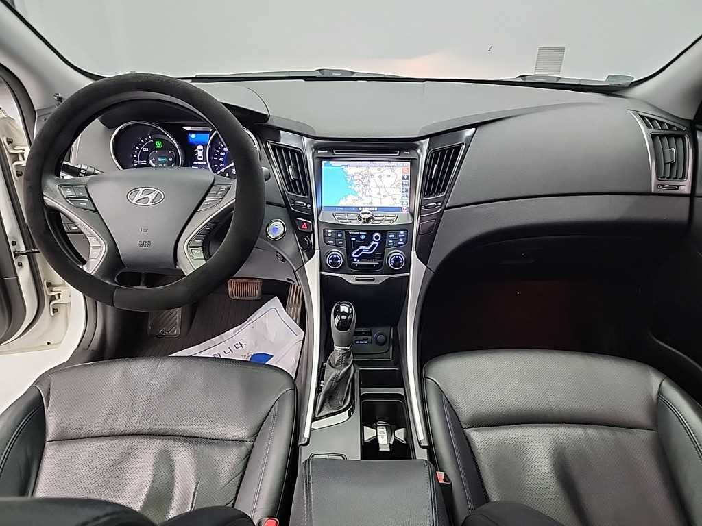 HYUNDAI Sonata - Vista 7