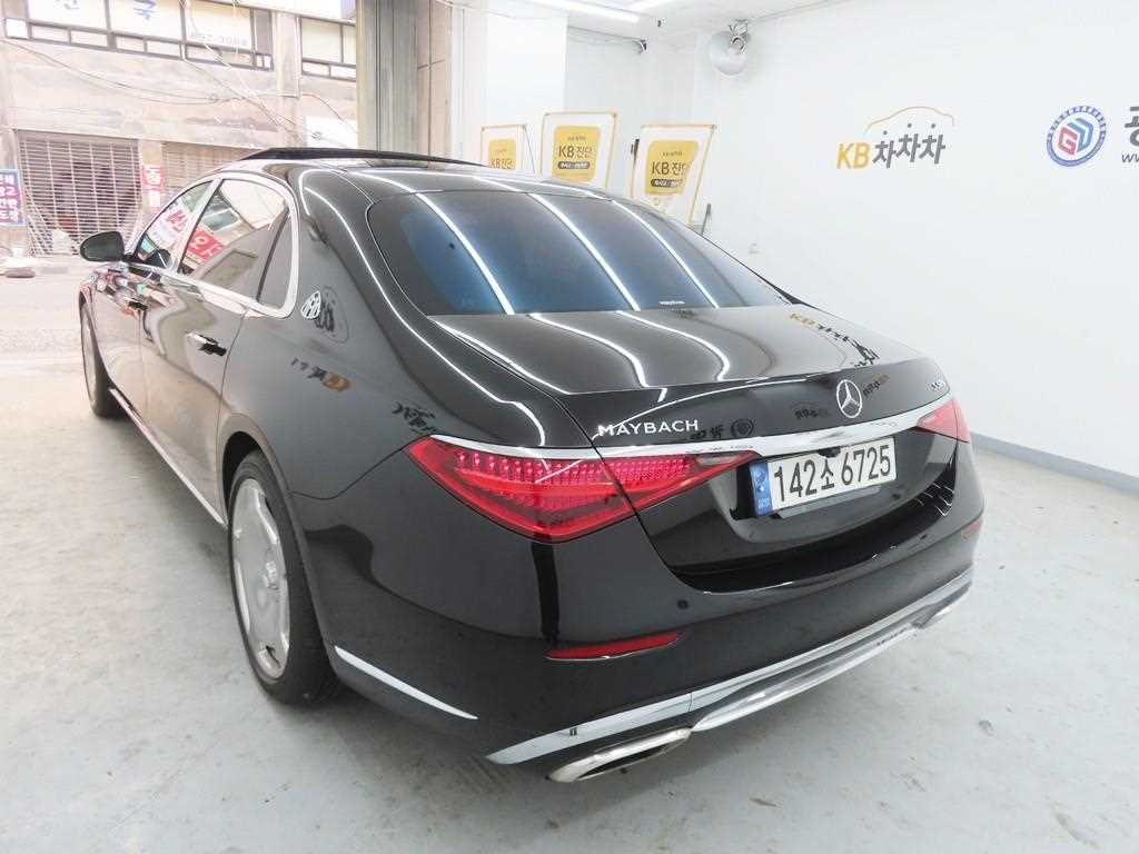 Mercedes Benz S Class - Vista 4