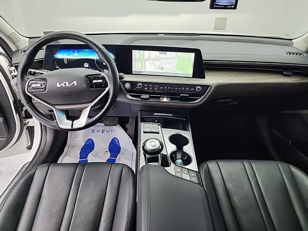 KIA K8 - Vista 8