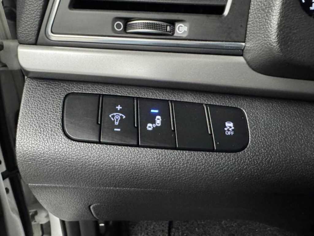 HYUNDAI Avante 2018 - Importación desde Corea - HF Imports Iquique - Foto 14