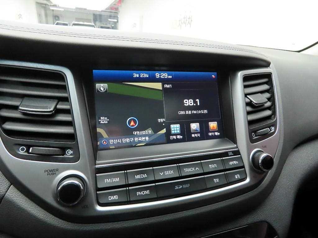 HYUNDAI Tucson - Vista 9