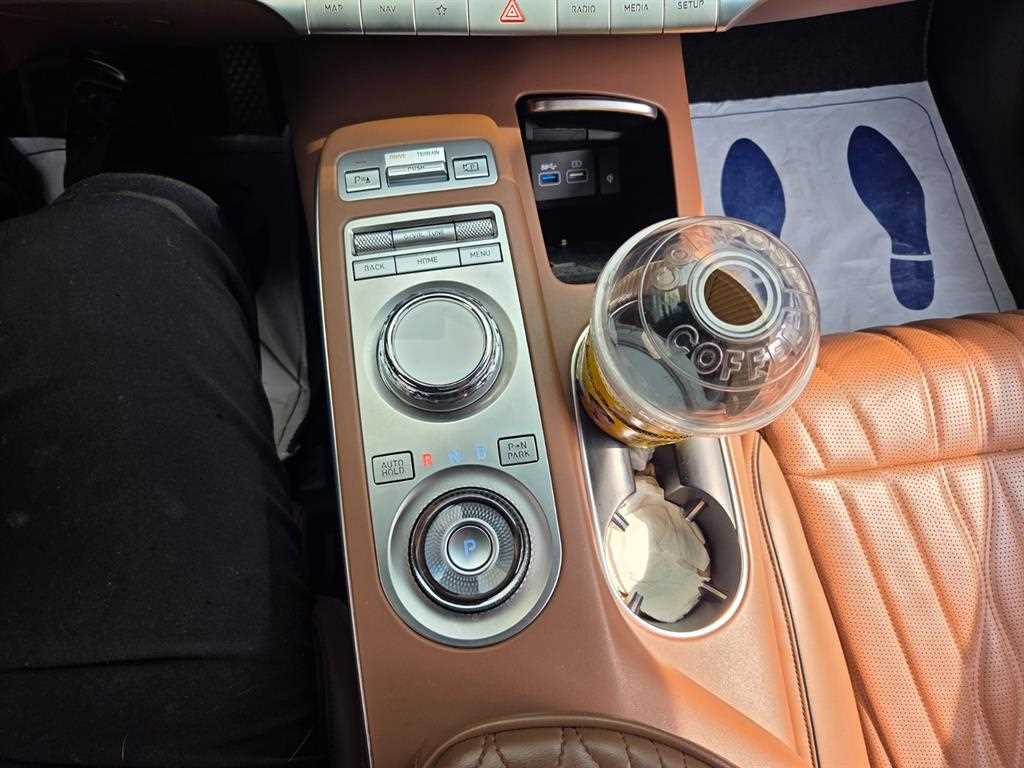 Genesis GV70 2021 Gris - Importación desde Corea - HF Imports Iquique - Foto 15