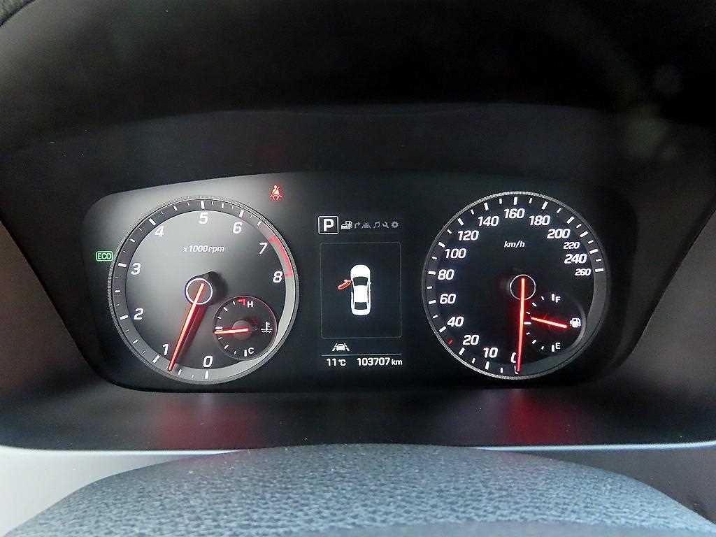 HYUNDAI Sonata - Vista 9