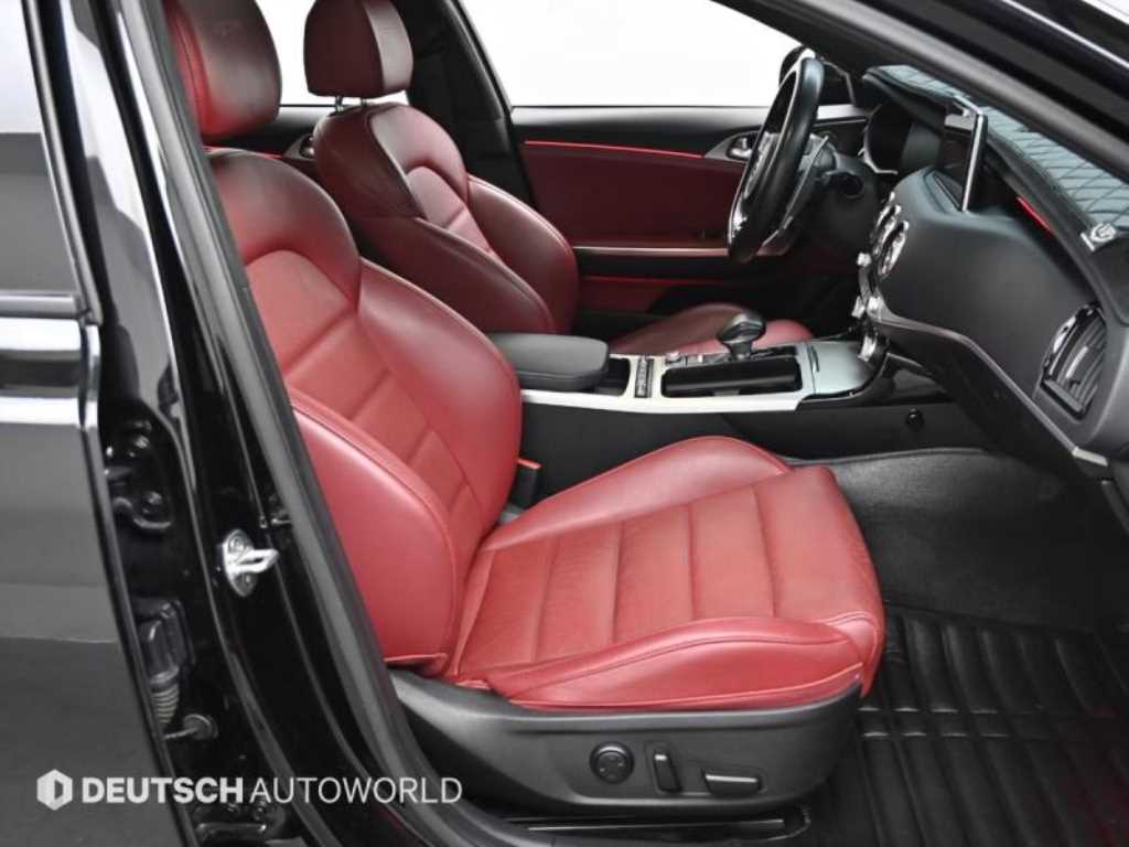 KIA Stinger - Vista 10