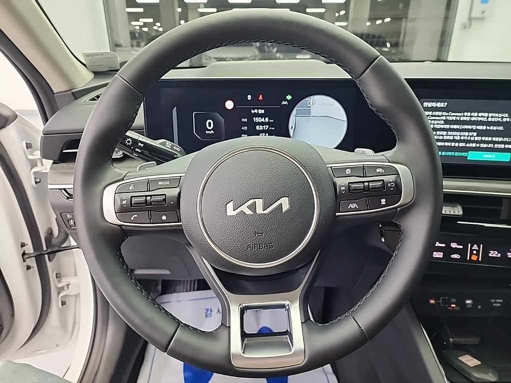 KIA K5 - Vista 9