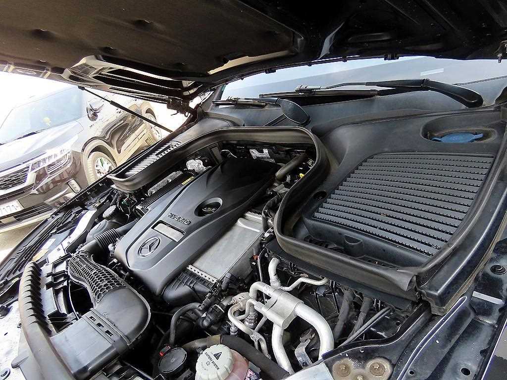 Mercedes Benz GLC Class 2021 Negro - Importación desde Corea - HF Imports Iquique - Foto 19