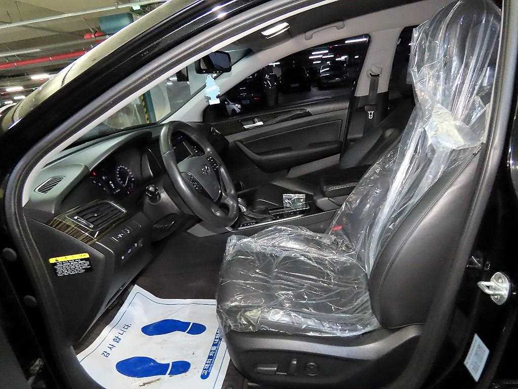 HYUNDAI Sonata - Vista 6