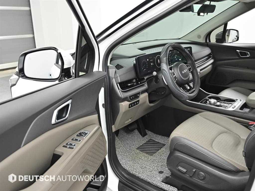 KIA Carnival - Vista 11