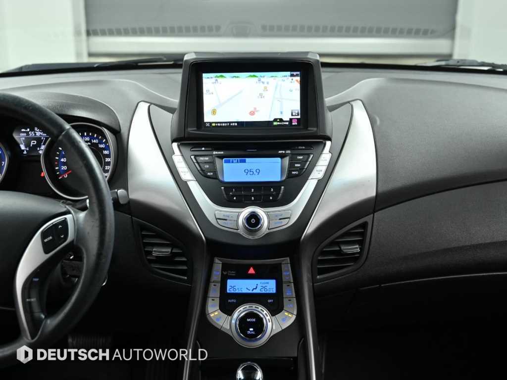 HYUNDAI Avante 2012 Blanco - Importación desde Corea - HF Imports Iquique - Foto 14