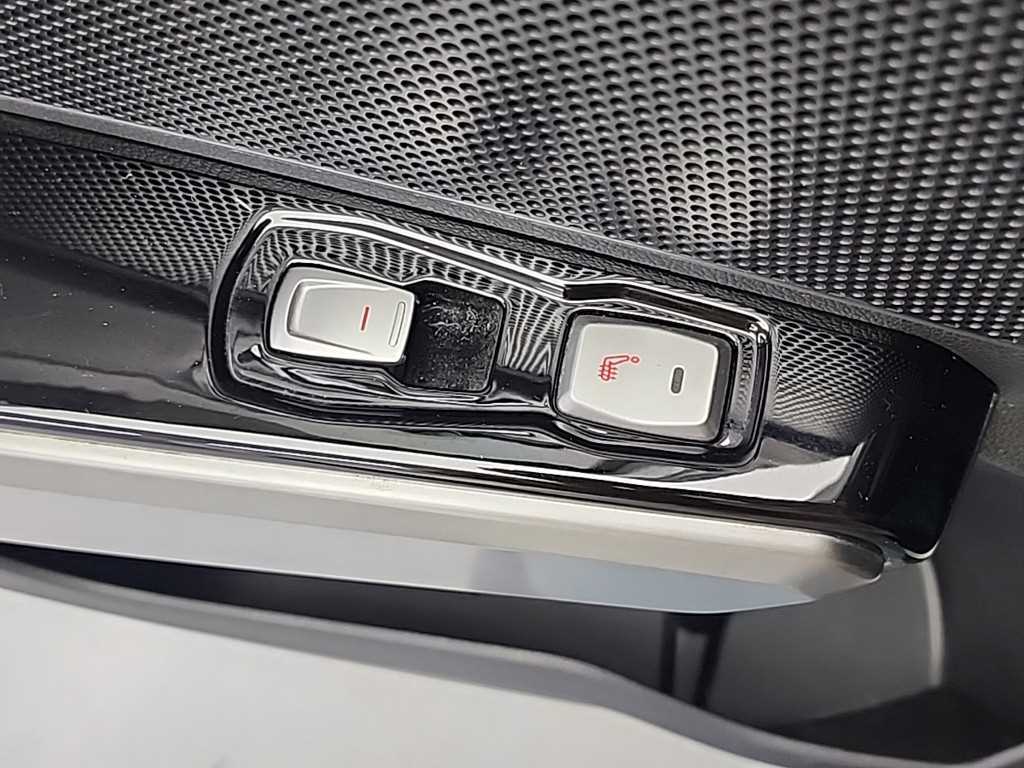 Ssangyong Tivoli 2016 Blanco - Importación desde Corea - HF Imports Iquique - Foto 13